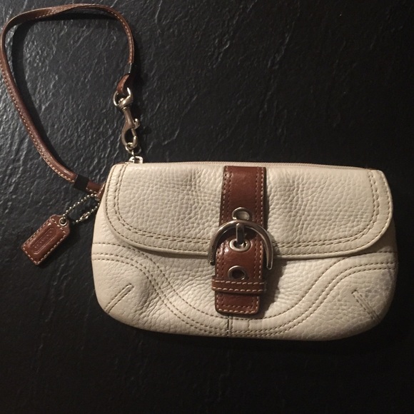 Coach Wristlet - Picture 1 of 2